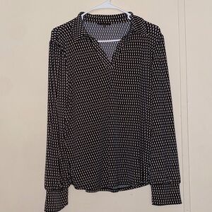 Adrianna Papell Black and Pink Patterned V-Neck Blouse